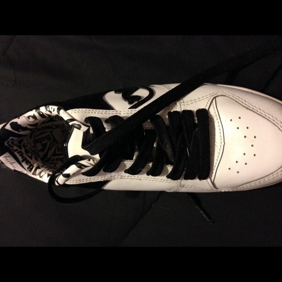 Babyphat sneakers 👟size 8 brand new - Picture 2 of 3