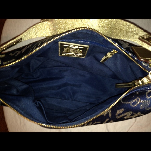 ⚡️Sold⚡️Authentic Coach Purse - Picture 4 of 4