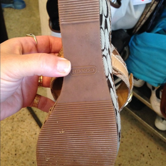 Authentic Coach 👡wedge sandles size 8 - Picture 2 of 3