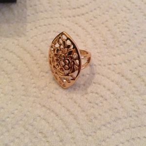 Fashion ring
