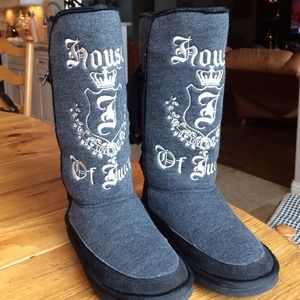 Juicy Couture misty too flannel boots
