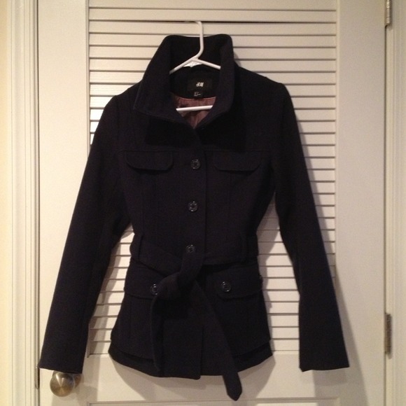 ❌❌❌ SOLD ❌❌❌Navy blue H&M military style pea coat