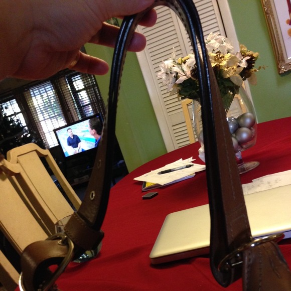 Authentic Coach 👜shoulder purse - Picture 4 of 4