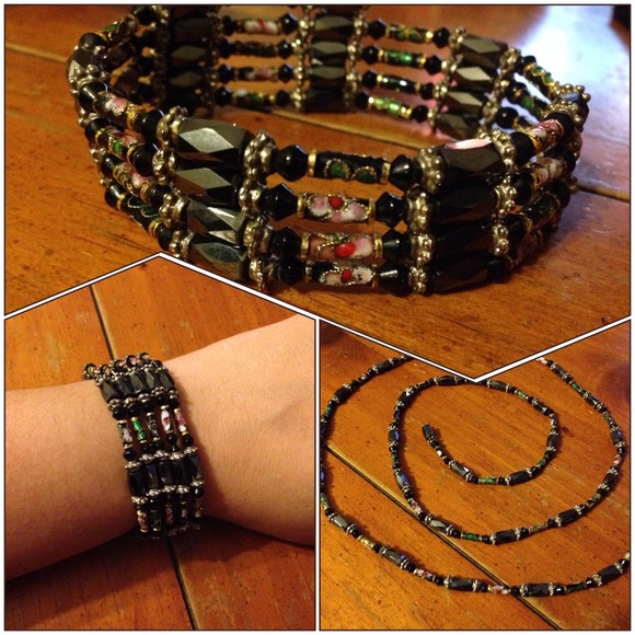 Magnetic wrap bracelet