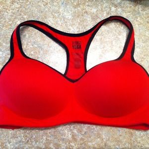 🌟Bundle🌟VS PInK yoga bra and PINK pants