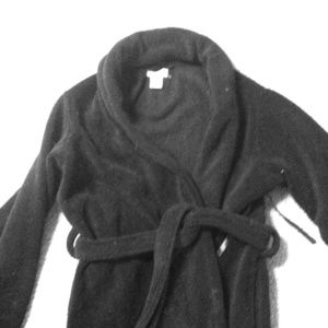 Black plush bath robe!