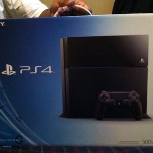 Play station 4, brand new !!'