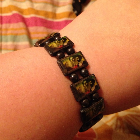 🚫🚫BEING SOLD 🚫🚫 - Picture 2 of 4