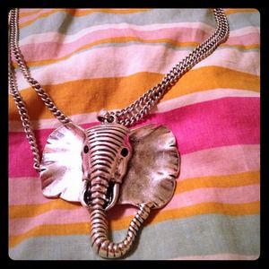 An elephant necklace!!!