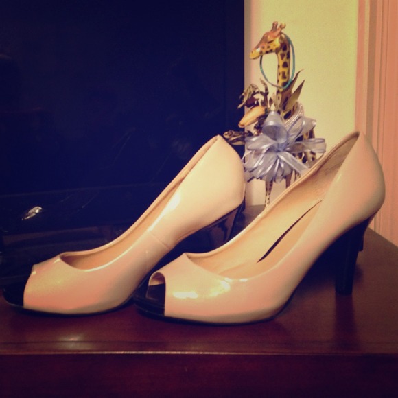 High heels! - Picture 1 of 4