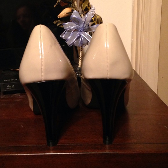 High heels! - Picture 3 of 4