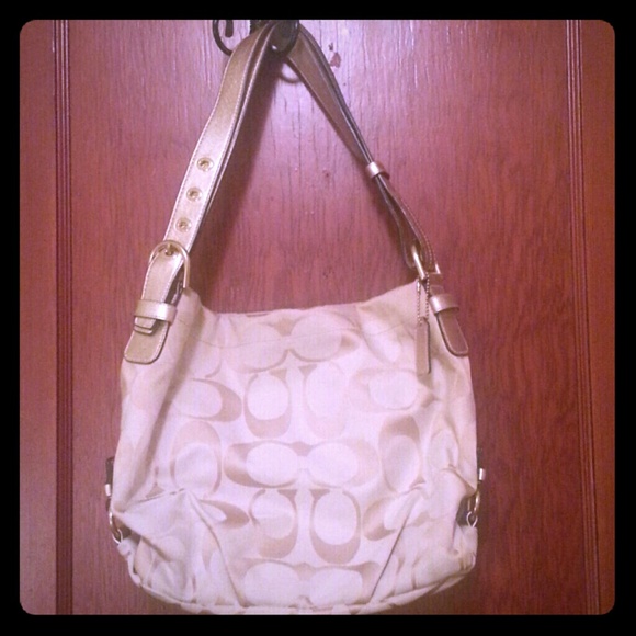 Coach sholder tote bag in signature coach farbic