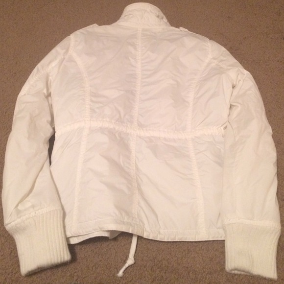 Jacket - Picture 4 of 4