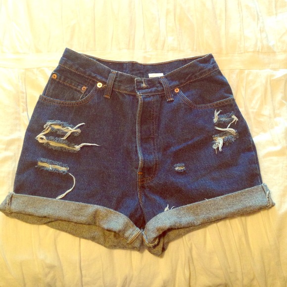 Vintage Levi's  501 jean shorts- high waisted