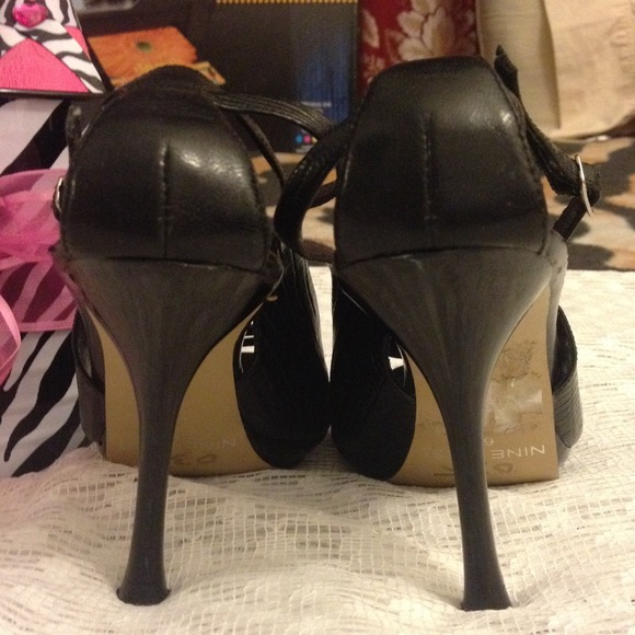 open toe, ankle strap Accept Reasonable offer - Picture 3 of 4