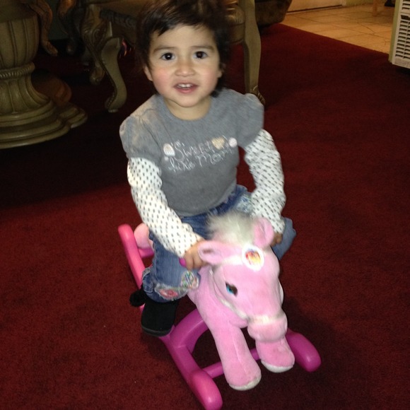 Princess pony - Picture 3 of 3