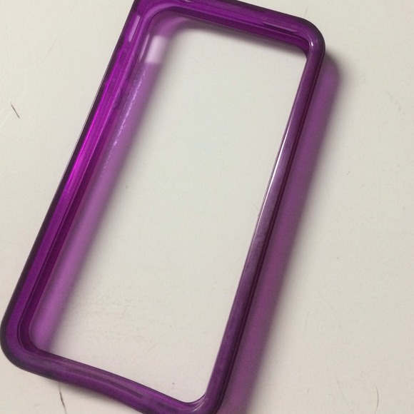 iPhone 4/4s bumper✋gifted✋ - Picture 1 of 1