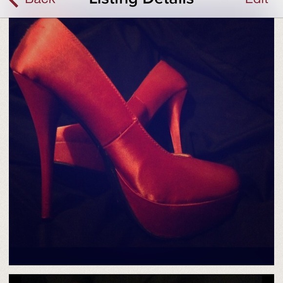 Hair extensions, shirt, and shoes TRADED - Picture 4 of 4