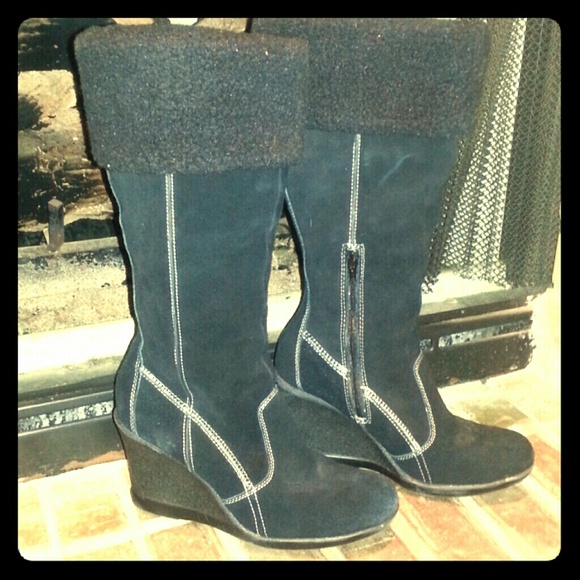 Nine West suede black boots