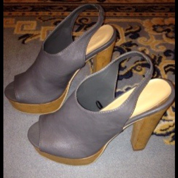 Gray F21 sling back Platforms HOLD Lovenwright 🎀