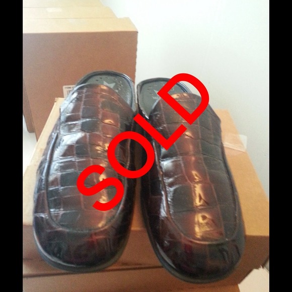 Mephisto Brown Patent Leather Mules