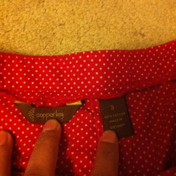 Knee length skirt red with white embroidery - Picture 3 of 3