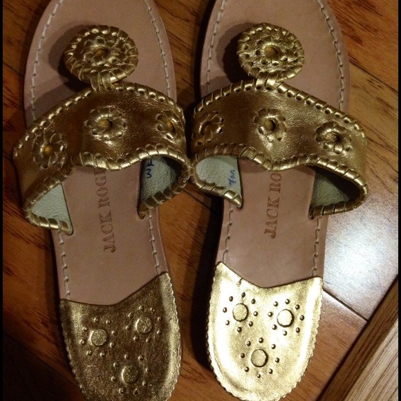Jack Rogers Hamptons Navajo Sandal in Gold
