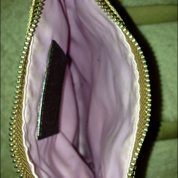 Coach Legacy Swingpack in Signature Fabric - Picture 2 of 4