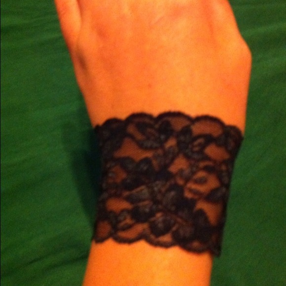Gorgeous Steam Punk Original Arm Band/Bracelet - Picture 2 of 3