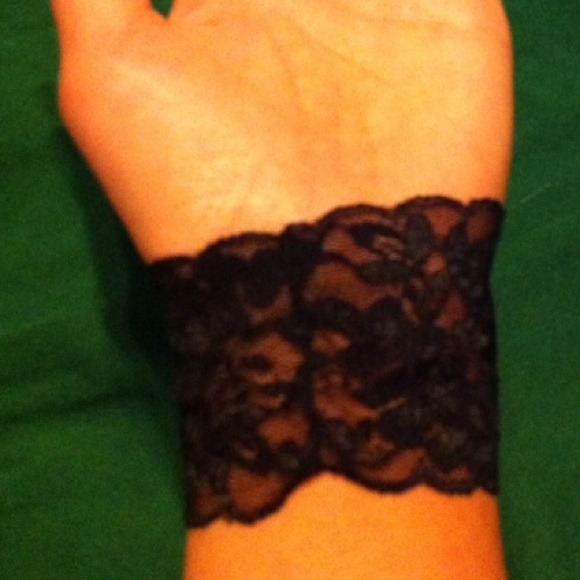 Gorgeous Steam Punk Original Arm Band/Bracelet - Picture 3 of 3
