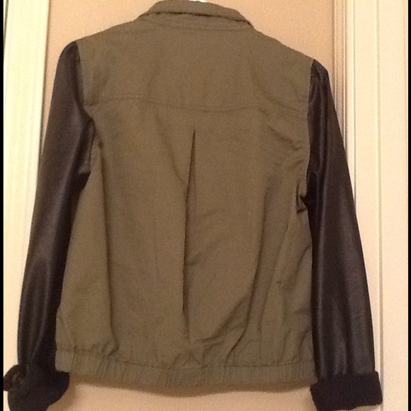 Jacket - Picture 2 of 3