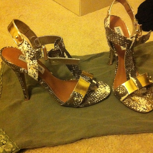 Steve Madden heels - Picture 2 of 4