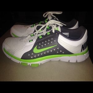 . Nike Flex Supreme TR