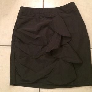 H&M short skirt with ruffles