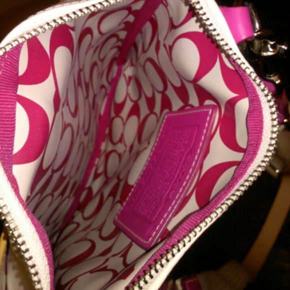 COACH purse - Picture 3 of 3