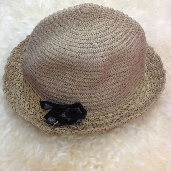 Hat - Picture 1 of 2