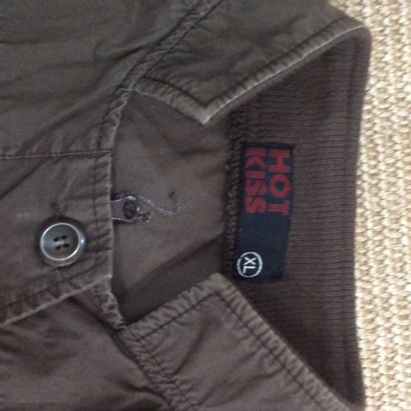 Light Jacket - Picture 2 of 2
