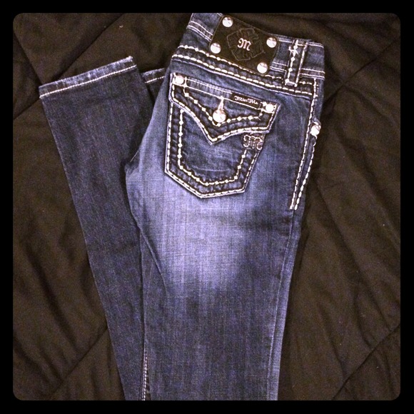 SOLD Miss Me Skinny Jeans Size:26