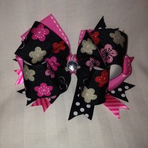 Hair bow