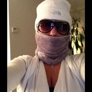 Denali thermal beani and neck warmer. North face