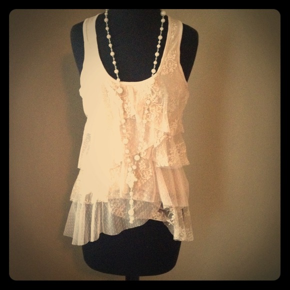 ***** SOLD!!**** Lace Razorback tank
