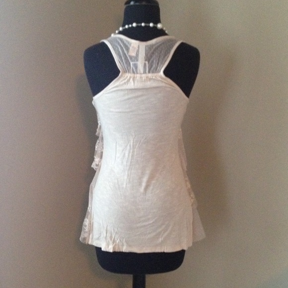 ***** SOLD!!**** Lace Razorback tank - Picture 3 of 3