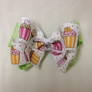 Hair bow