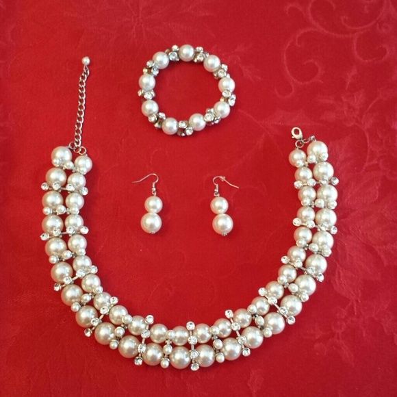 Jewelry set - necklace, ear rings, bracelet