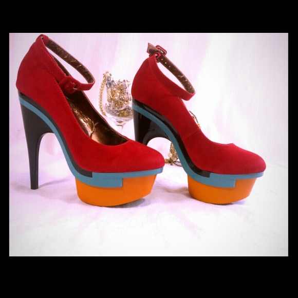 New- hot  art deco heels