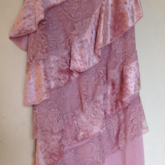Pink Razorback Tank Top. - Picture 2 of 3