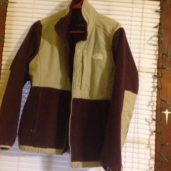 *reserved* North face jacket