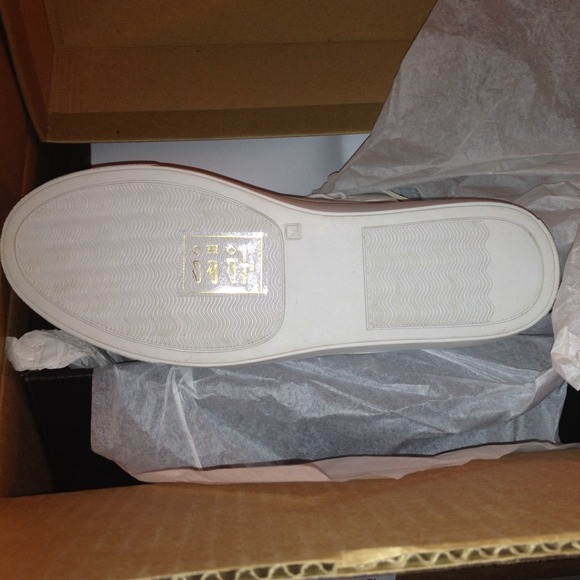 Women's sneakers