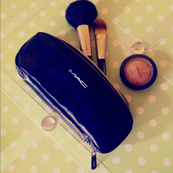 Brush Holder