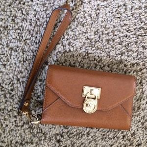 Michael Kors IPhone 4S clutch/wallet